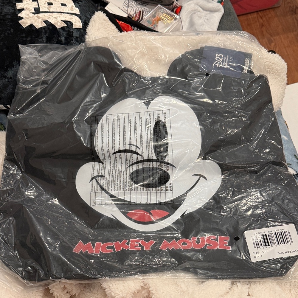Brand new Cakeworthy 2024 D23 Mickey Mouse tote bag
